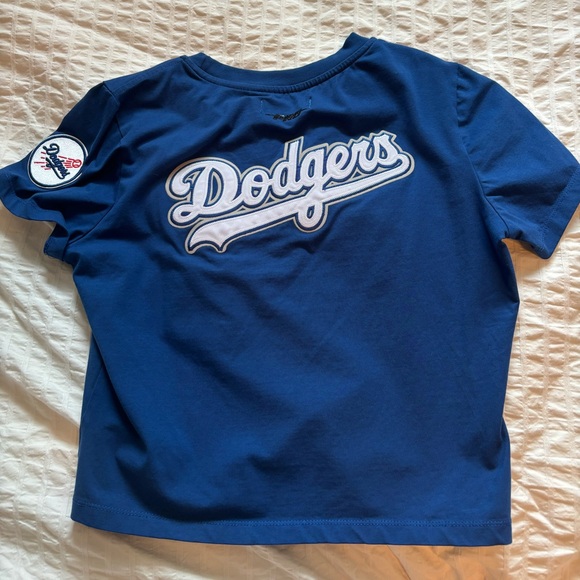 Urban outfitters T-shirt - Picture 2 of 2